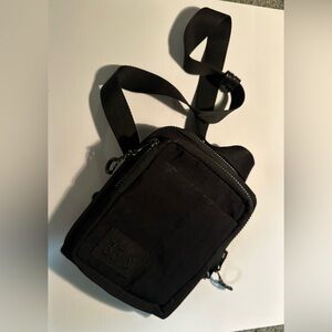 Beis crossbody